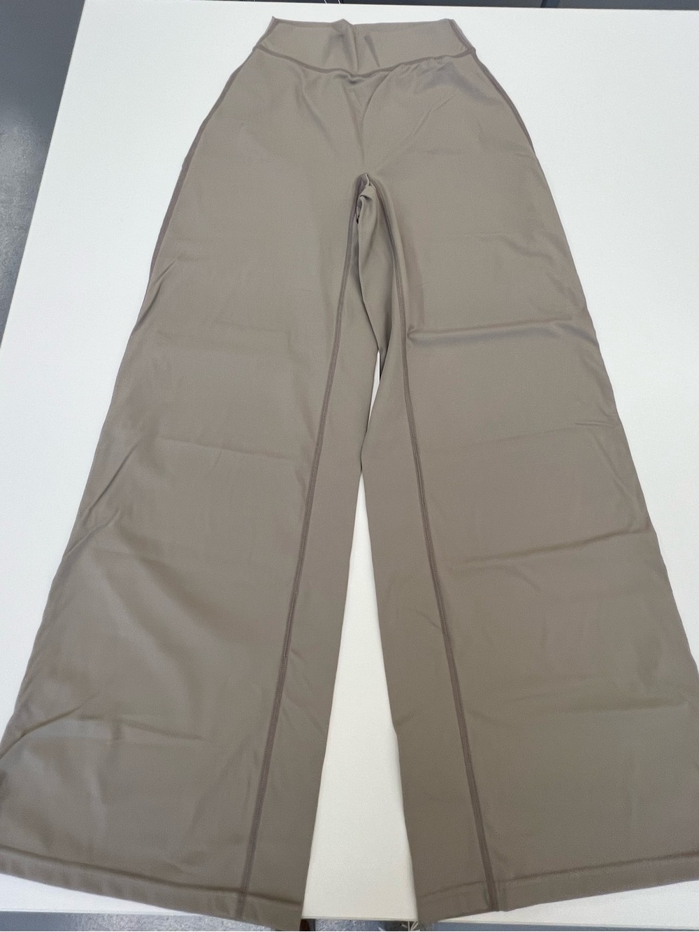 OQQ Size-Med. Wide-Leg Stretch Pants in Taupe